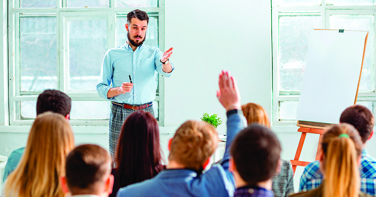 Reunião de síndico com consultor especializado